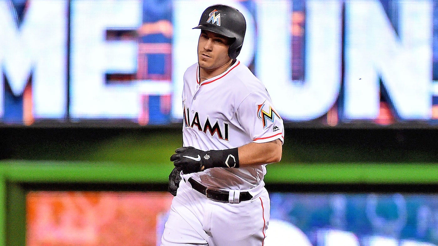 j-t-realmuto-1400.jpg