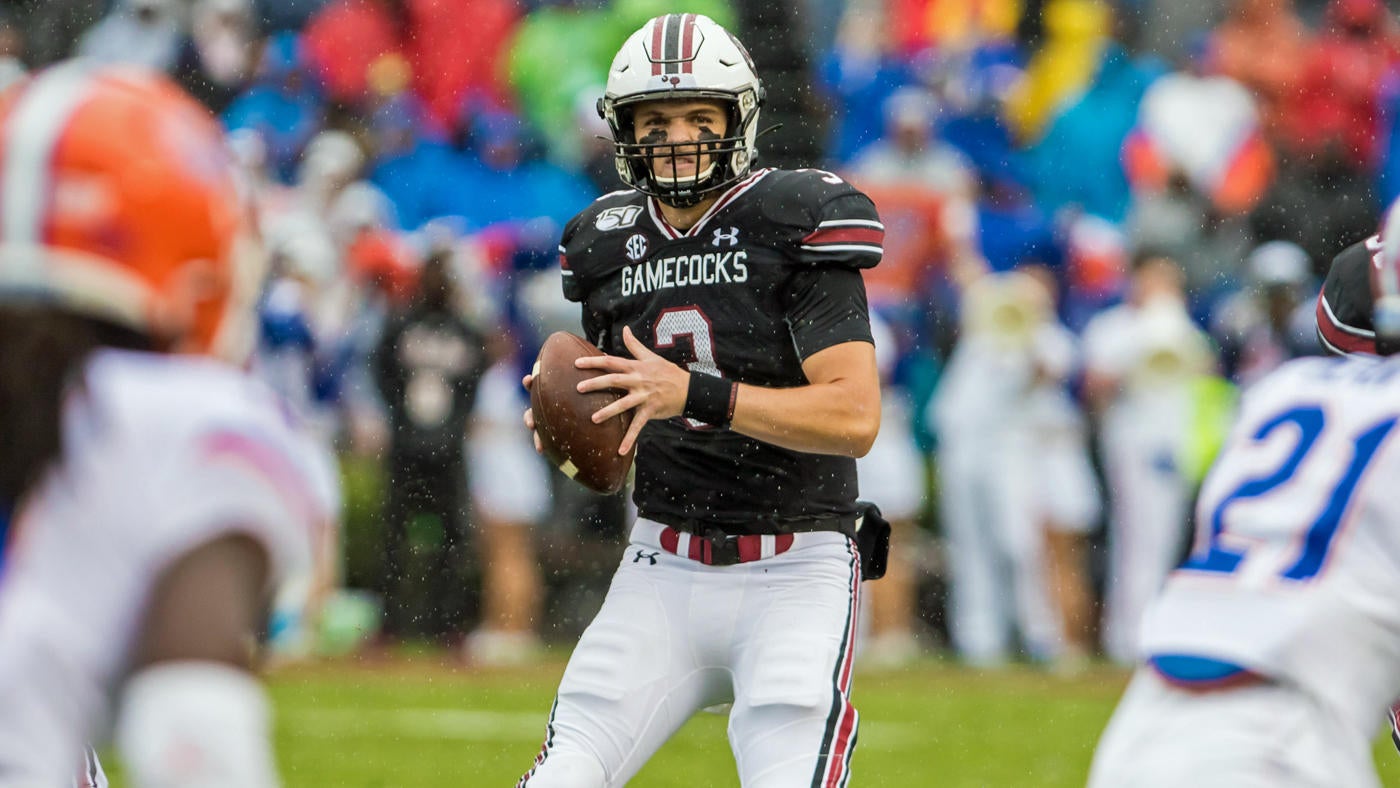 usatsi-13537742-ryan-hilinski-gamecocks-qb-2019-1400.jpg
