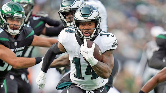 kenneth-gainwell-eagles-usatsi.jpg