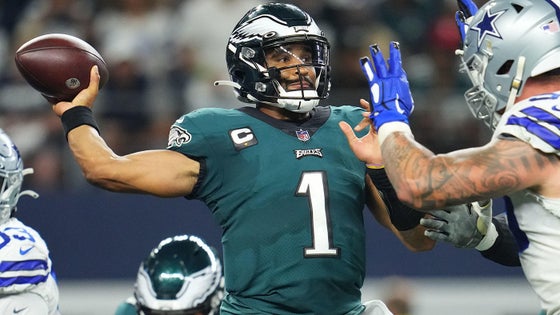 Philadelphia Eagles v Dallas Cowboys