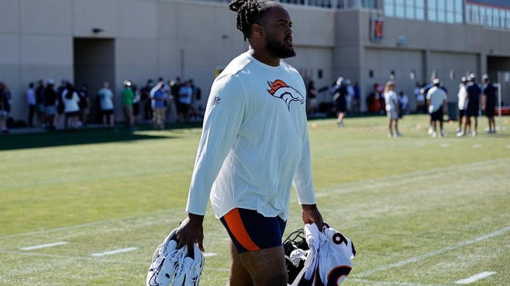 NFL: Chicago Bears at Tennessee Titans