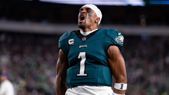 usatsi-jalen-hurts-eagles.jpg
