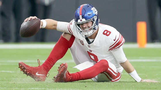 daniel-jones-g.jpg