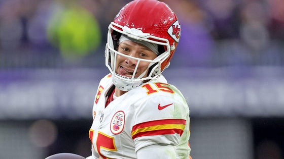 getty-patrick-mahomes-chiefs-scramble.jpg