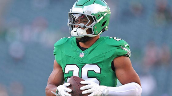 getty-saquon-barkley-eagles-pregame.jpg