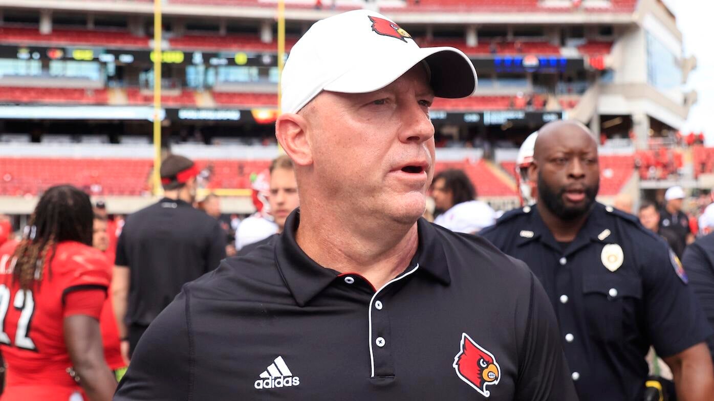 Austin Peay v Louisville