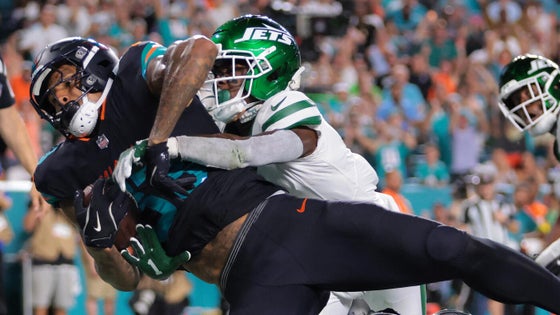 darren-waller-miami-dolphins-usatsi.jpg
