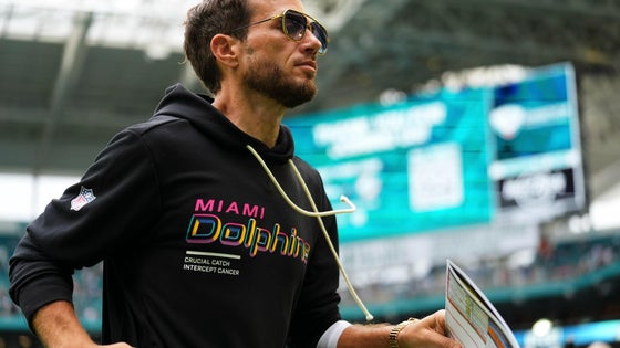 getty-mike-mcdaniel-dolphins.jpg