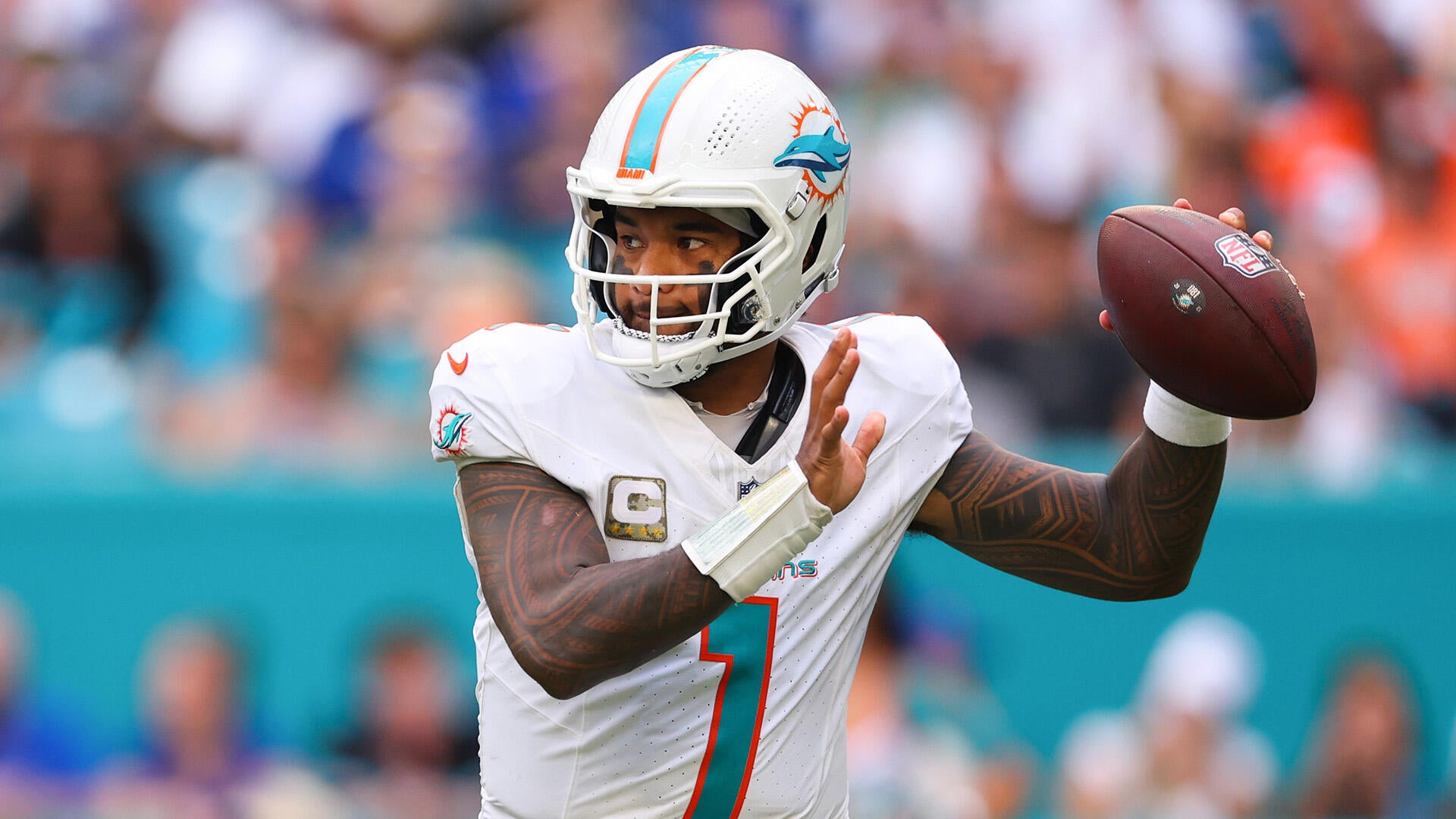 Buffalo Bills v Miami Dolphins - NFL 2025