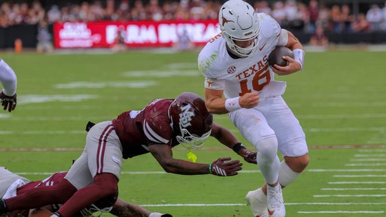 COLLEGE FOOTBALL: OCT 25 Texas at Mississippi State