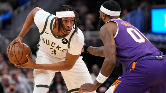 myles-turner-milwaukee-bucks-imagn-images.jpg