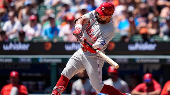 kyle-schwarber-philadelphia-phillies