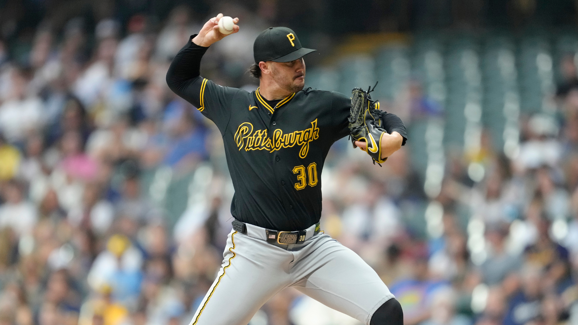 skenes-brewers-getty.png