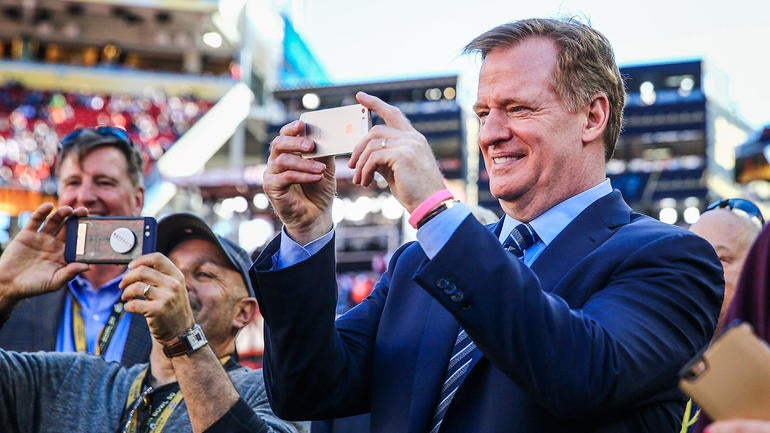 Joe Horn: 'Roger Goodell is like the Vladimir f------ Putin of the NFL'