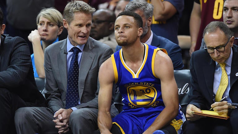 Kerr admits Warriors made playoff 'adjustments' for Curry's injury