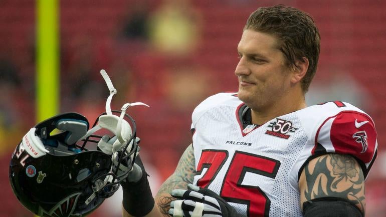 Vikings sign former No. 1 overall pick after injuries to both starting tackles