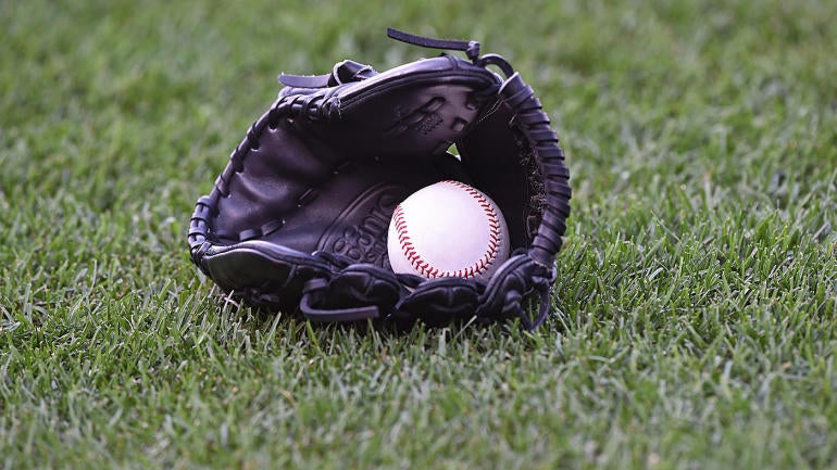 MLB Draft prospect kicked off Houston team after alleged fight, questionable photo