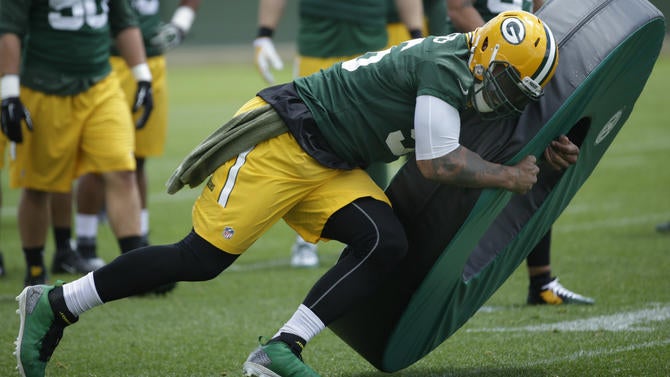 julius-peppers-packers.jpg