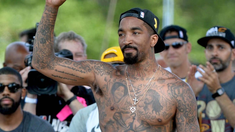 J.R. Smith wanted to give President Obama his tattoo T-shirt during Cavs' WH visit