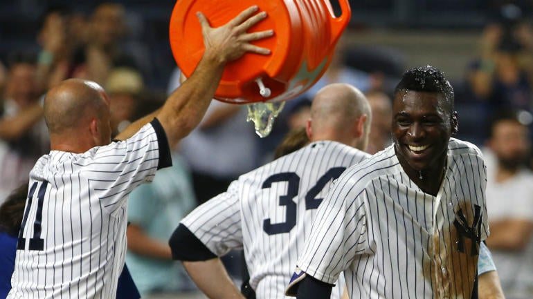 WATCH: Yankees successfully steal home on back-end of double steal