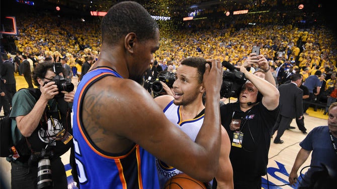 Stephen Curry and Kevin Durant talk after Game 7