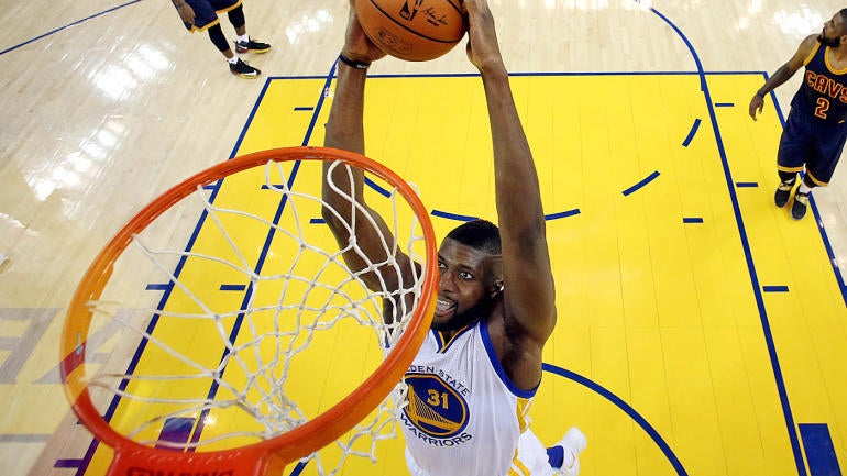 Blazers' Festus Ezeli has no timetable for his return from knee injury