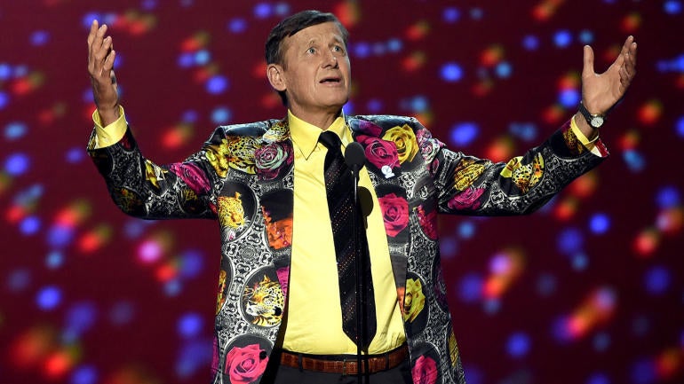 Craig Sager will be inducted into the Sports Broadcasting Hall of Fame