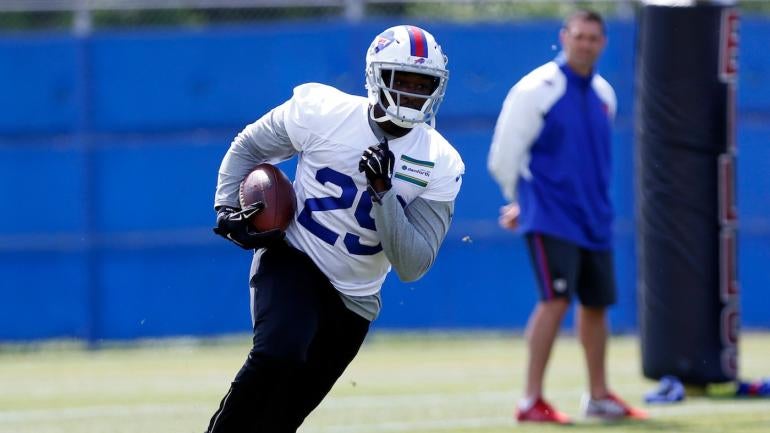 Bills release overweight Karlos Williams as brutal preseason rolls on