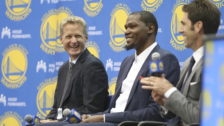 Steve Kerr rejects notion Kevin Durant is a villain for joining Warriors
