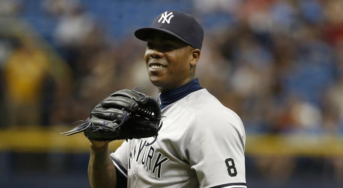 aroldis-chapman-yankees.jpg