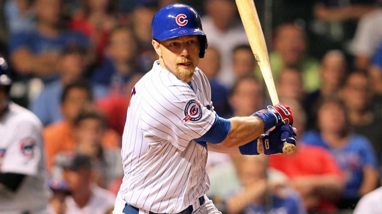 Cubs' Ben Zobrist denies Grandal's accusation of stealing Dodgers' signs