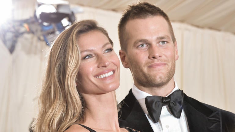 Here's how Tom Brady reacted to Gisele's stunning catwalk in Rio