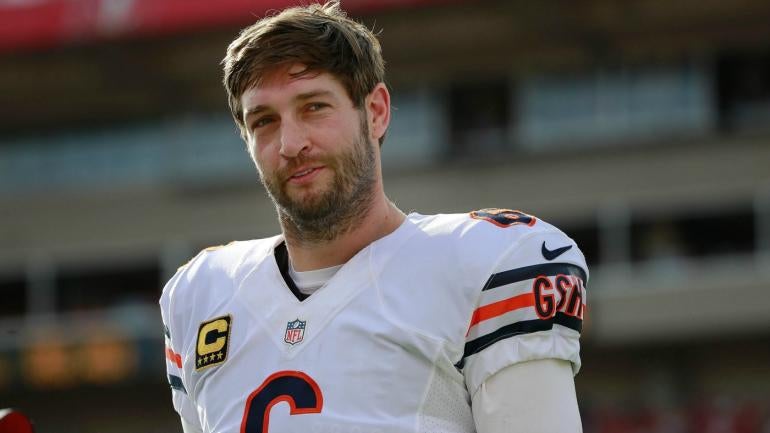 Kevin White defends Jay Cutler: 'The pretty girl that doesn't wear makeup'
