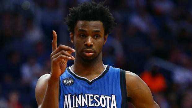 Andrew Wiggins points up