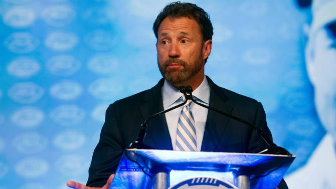 larry-fedora.jpg