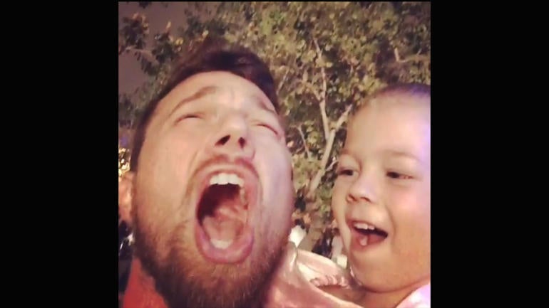 WATCH: Ben Zobrist joyously belts out 'Let it Go' with his daughter at Disneyland