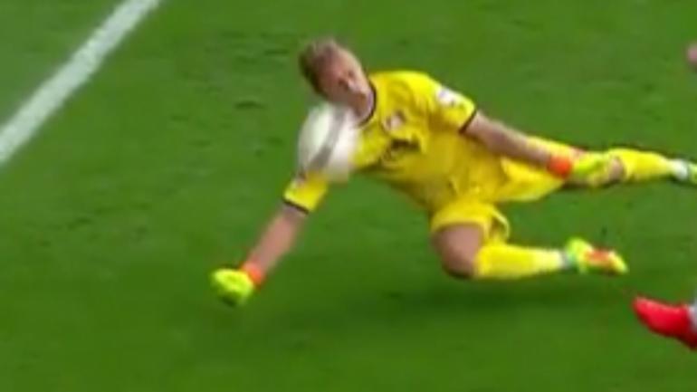 WATCH: Bundesliga keeper uses his face to save a goal from being scored