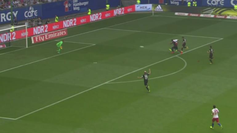 WATCH: USMNT striker Bobby Wood scores on his debut for his new club