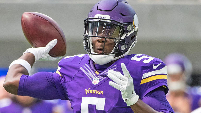 Teddy Bridgewater hurt, suffers significant knee injury at Vikings practice