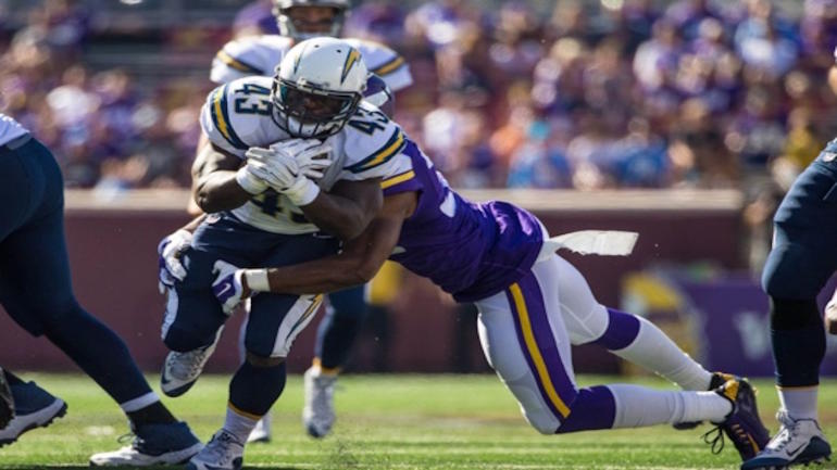 Chargers RB Branden Oliver and  tackle Joe Barksdale exit game with injuries