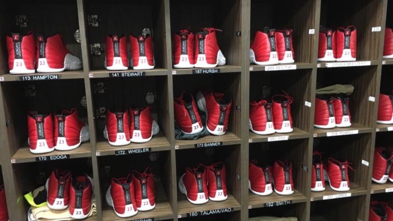 LOOK: Entire USC football team receives Jordan 12s before Alabama game