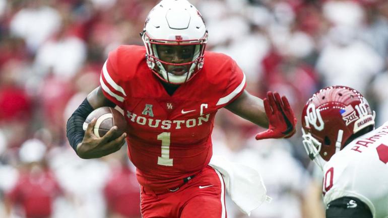 Houston star QB Greg Ward Jr. (shoulder) expected back by Wednesday