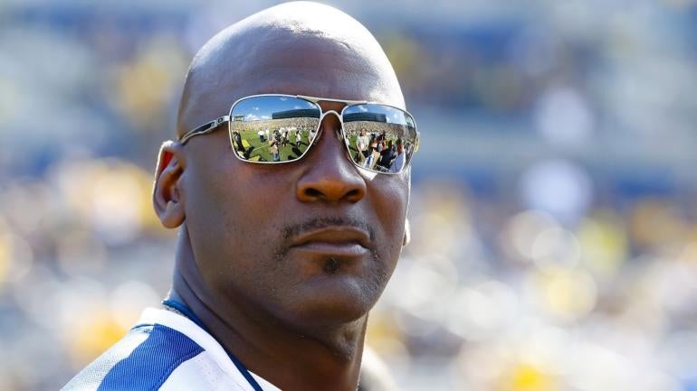 From Jeter to Jumpman, Michigan's 2016 season opener had everything