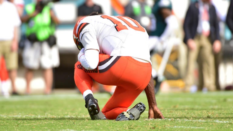 RG3 placed on injured reserved after injuring shoulder in Browns' opener