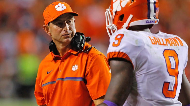 Swinney misses mark with well-intentioned comments on Kaepernick protest