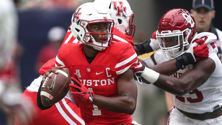 No. 6 Houston at Cincinnati line, game pick: Houston opens AAC play on the road