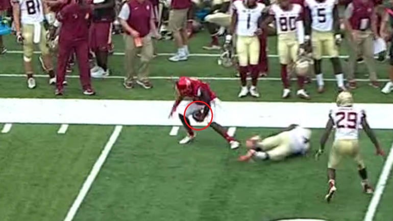 WATCH: Louisville players are out here making catches with their knees