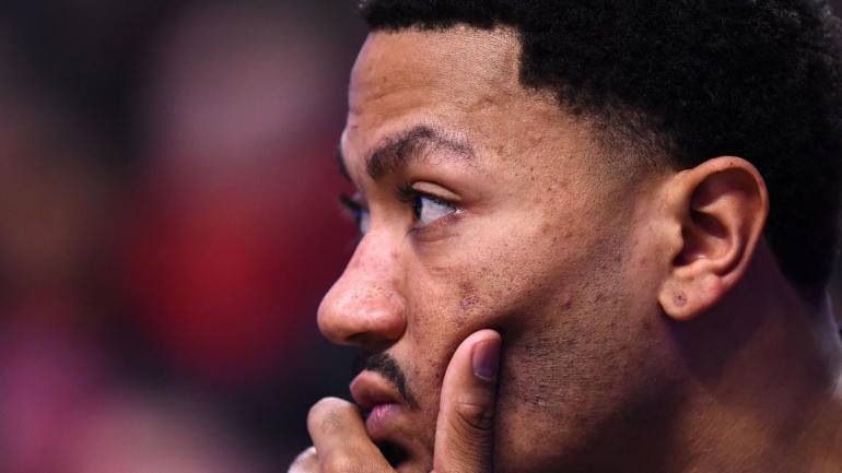 Derrick Rose says the Knicks' triangle offense is 'complicated'