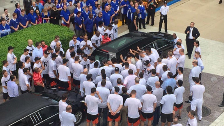 Jose Fernandez memorial service travels through streets of Miami