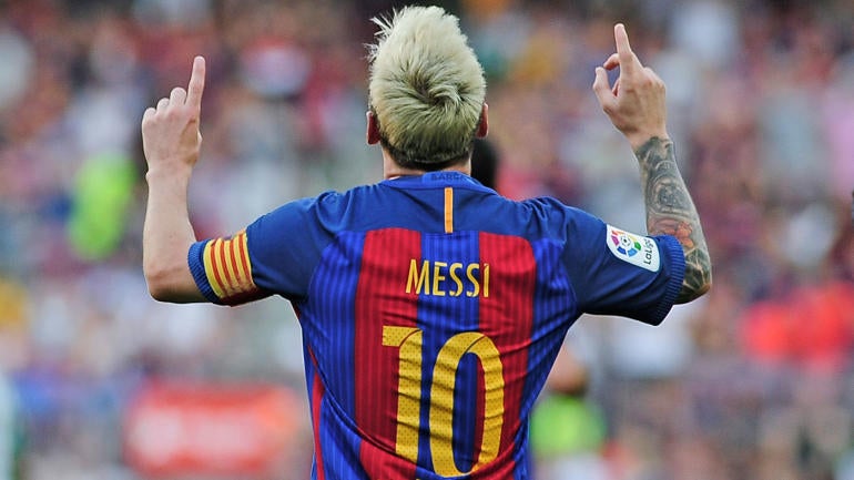 Lionel Messi, Wayne Rooney donate autographed shirts for hit-and-run victims